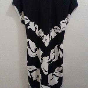 Linda Allard Ellen Tracy 100 % Silk Dress Size 4